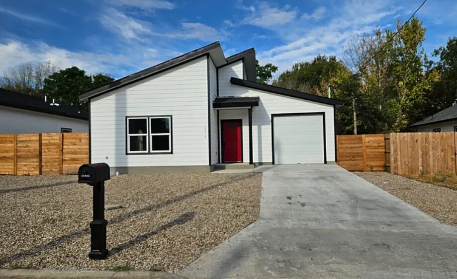 Foto principal - 513 Sabine St