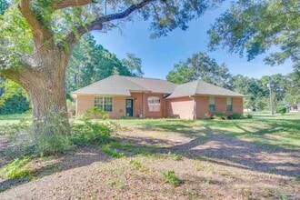Building Photo - 174 Emmons Ln