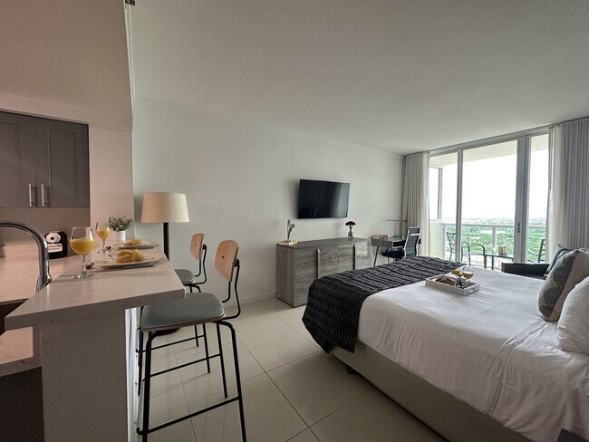 Foto del edificio - 2889 McFarlane Rd