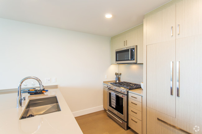 1 BR, 1 BA - 762 SF - Palisade