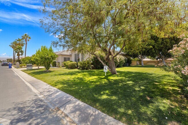 Foto del edificio - 80149 Royal Birkdale Dr