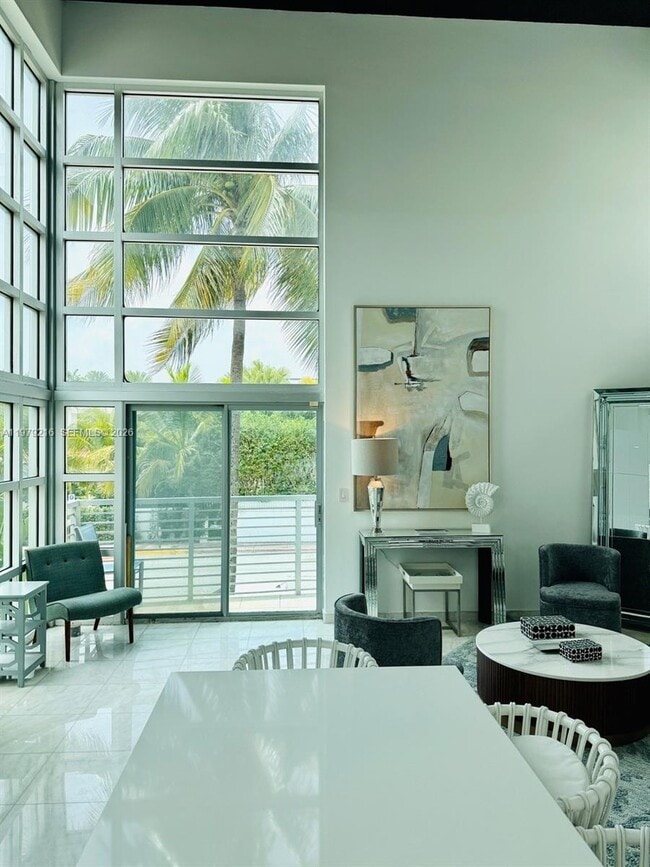 Foto del edificio - 7700 Collins Ave