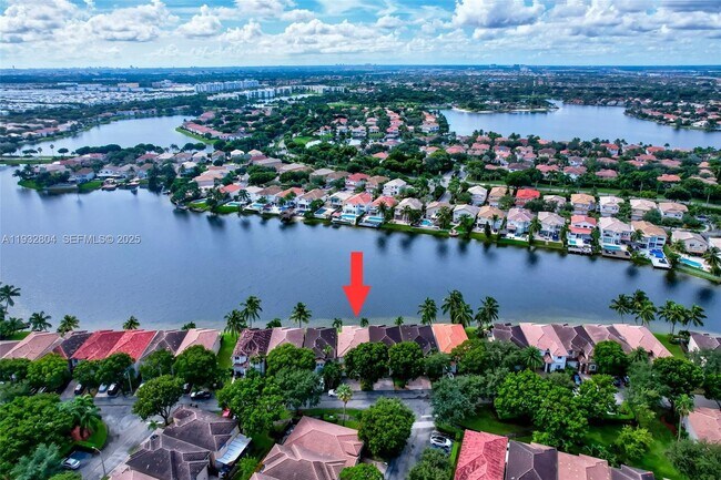 Foto del edificio - 11160 NW 73rd St