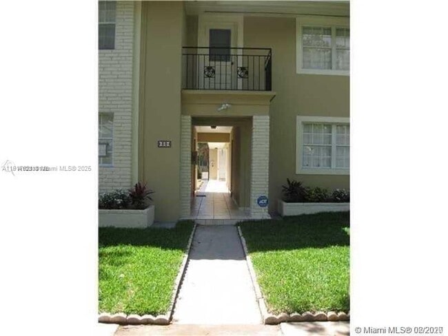 Building Photo - 30 Phoenetia Ave