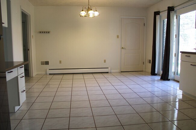 Foto del edificio - 2485 Joppa Rd
