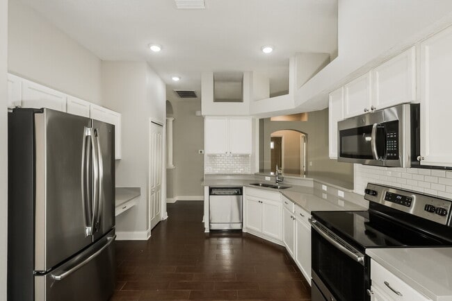 Building Photo - 10124 Coldwater Loop