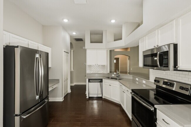 Foto del edificio - 10124 Coldwater Loop