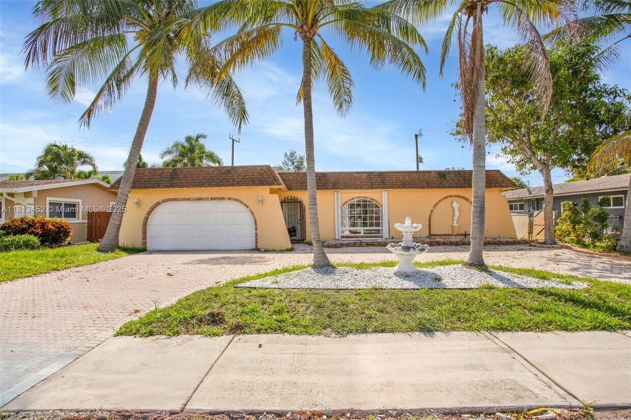 Primary Photo - 612 SE 8th Ave