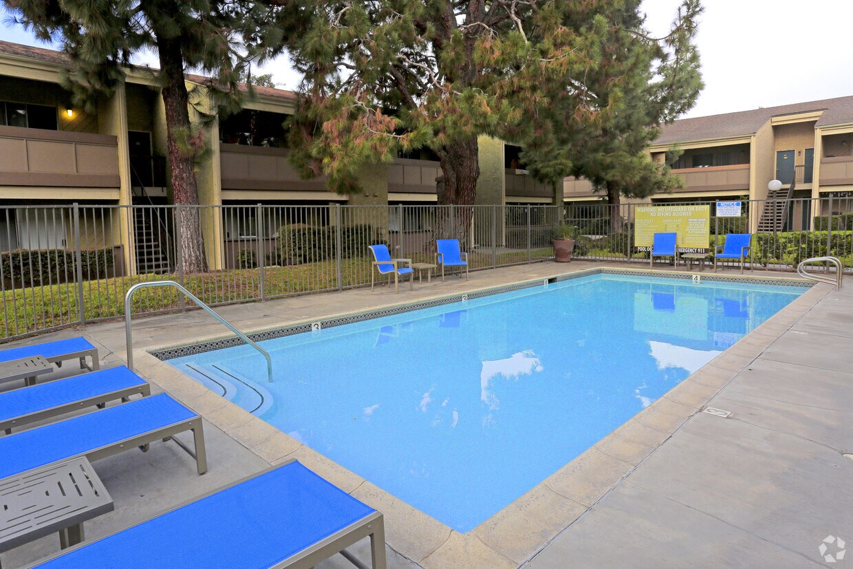 Torrey Pines Apartment Homes Torrey Pines Apartment Homes