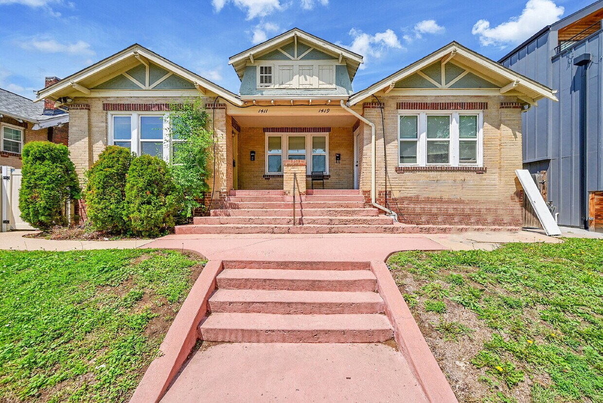 Primary Photo - $3,400.00, 4 bed, 3 bed, located in Denver...