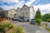 Primary Photo - Bright and Spacious 3 bedroom townhouse in...