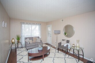 1BR, 1BA - 664SF - 1B - MIA Forest Oaks