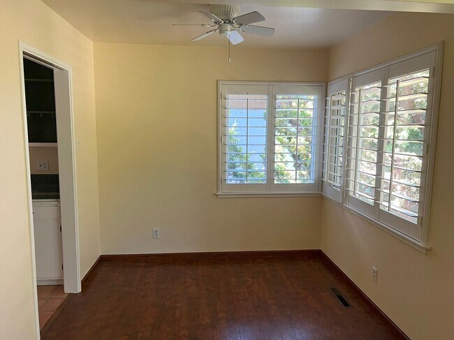 Building Photo - HAYWARD HILLS!!! BEAUTIFUL TWO STORY HOUSE...