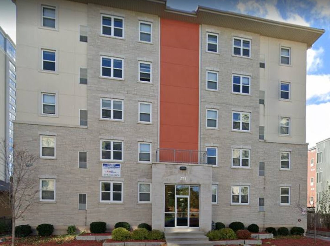 Photo du bâtiment - 253-253 Lester St