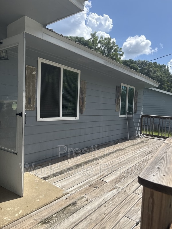 Building Photo - 4125 Sandfort Rd