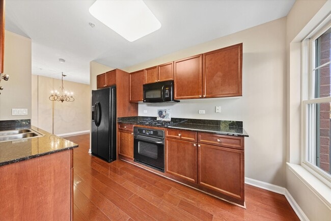 Foto del edificio - 255 E Liberty Dr