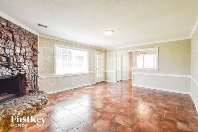 Foto del edificio - 4475 Grinstead Cove