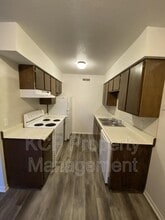 Building Photo - 340 W Dogwood St