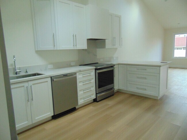 Building Photo - Single Story Newly Built ADU available in ...