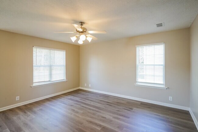 Foto del edificio - 4905 Ripple Cove