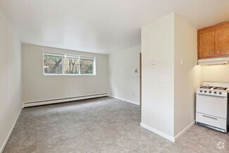 Building Photo - 4628 Tyler St NE