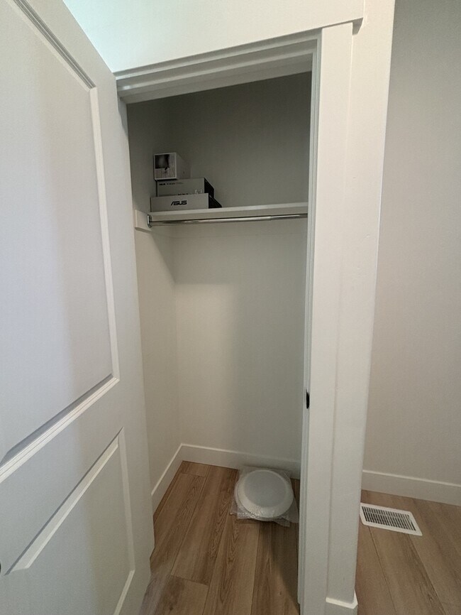 Building Photo - 3770 N Cuade St