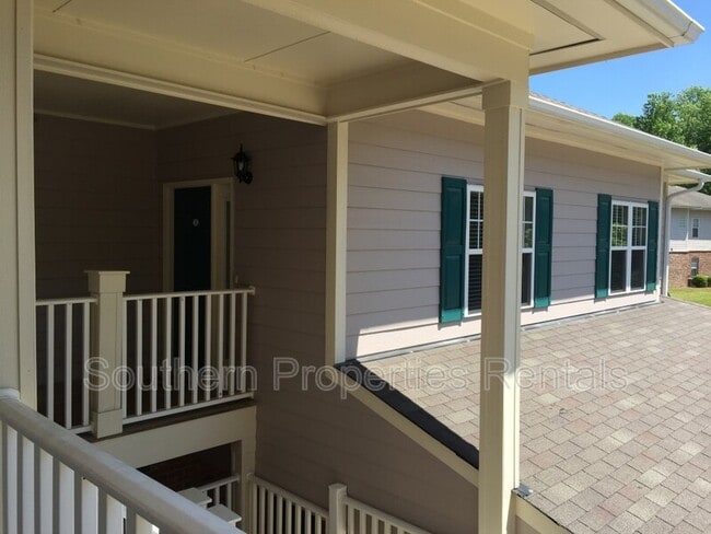 Foto del edificio - 522 Lionshead Rd