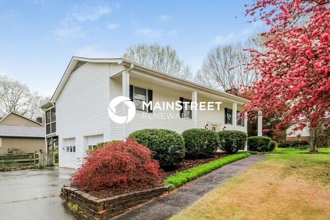 Building Photo - 3 Bedroom Pet-Friendly Home in Clemmons, N...