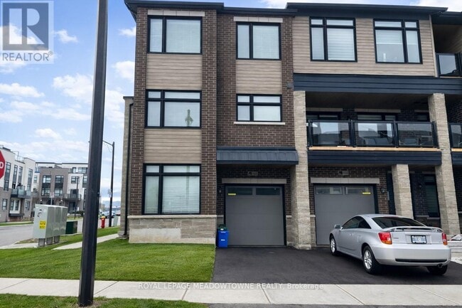 Building Photo - 1560 Hilson Hts