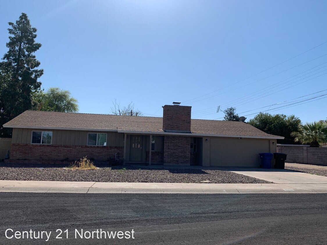 Primary Photo - 4 br, 2 bath House - 1014 W 6th Pl