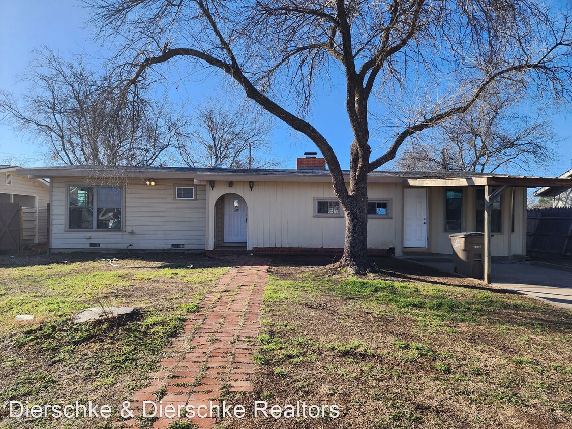 Primary Photo - 3 br, 1 bath House - 2501 SMU Ave.