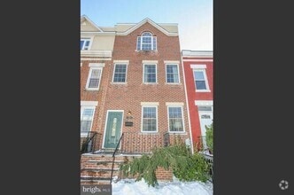Building Photo - 1649 Kramer St NE