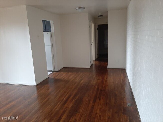 Foto del edificio - 4049 Reading Rd
