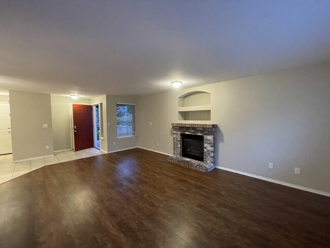 Building Photo - 11326 SE 193rd Pl