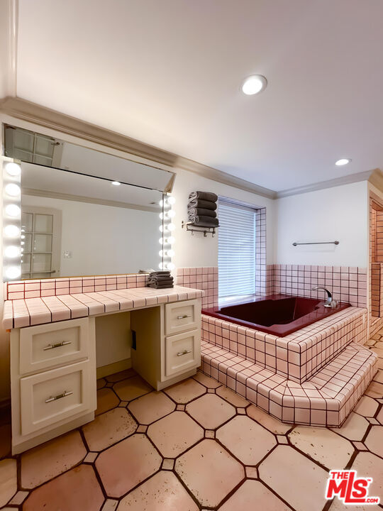 Foto del edificio - 1231 Ozeta Terrace