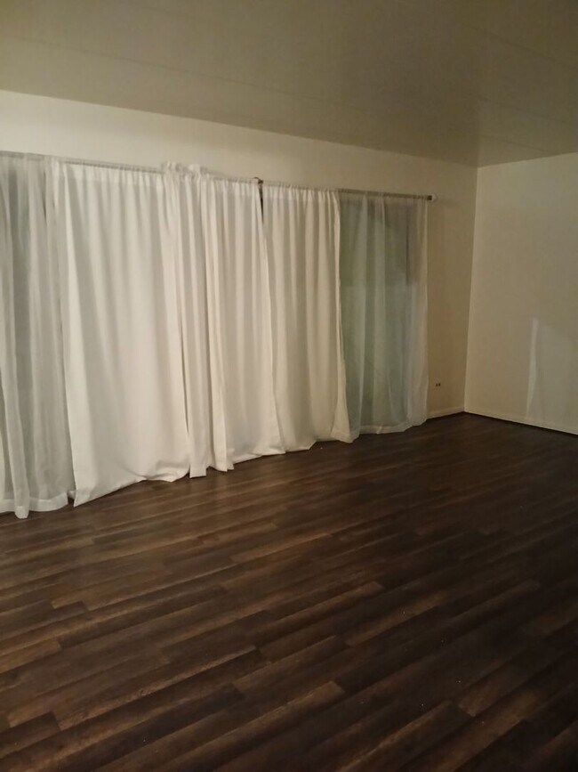 Foto del edificio - 18204 Exchange Ave