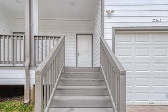 Building Photo - 2528 S Texas Ave