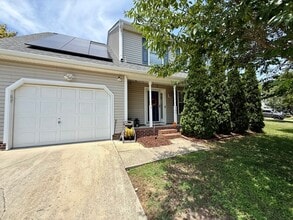Building Photo - 101 Emerald Ct