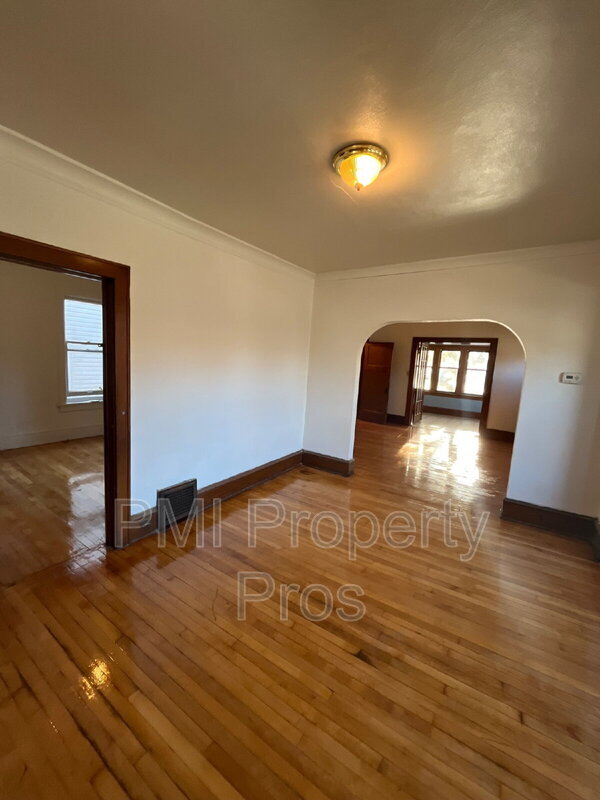 Foto del edificio - 4572 W Fond du Lac Ave