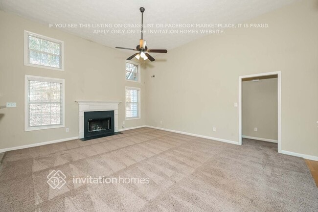 Building Photo - 219 Lakeview Pl