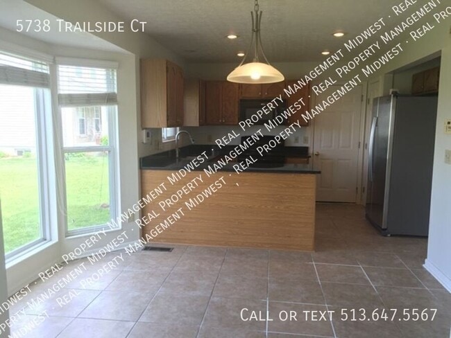 Foto del edificio - 5738 Trailside Ct