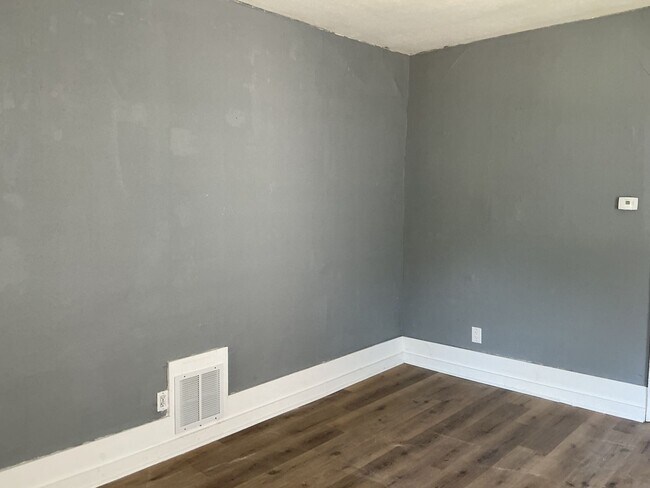 Foto del edificio - 218-220-220 E Hadley St