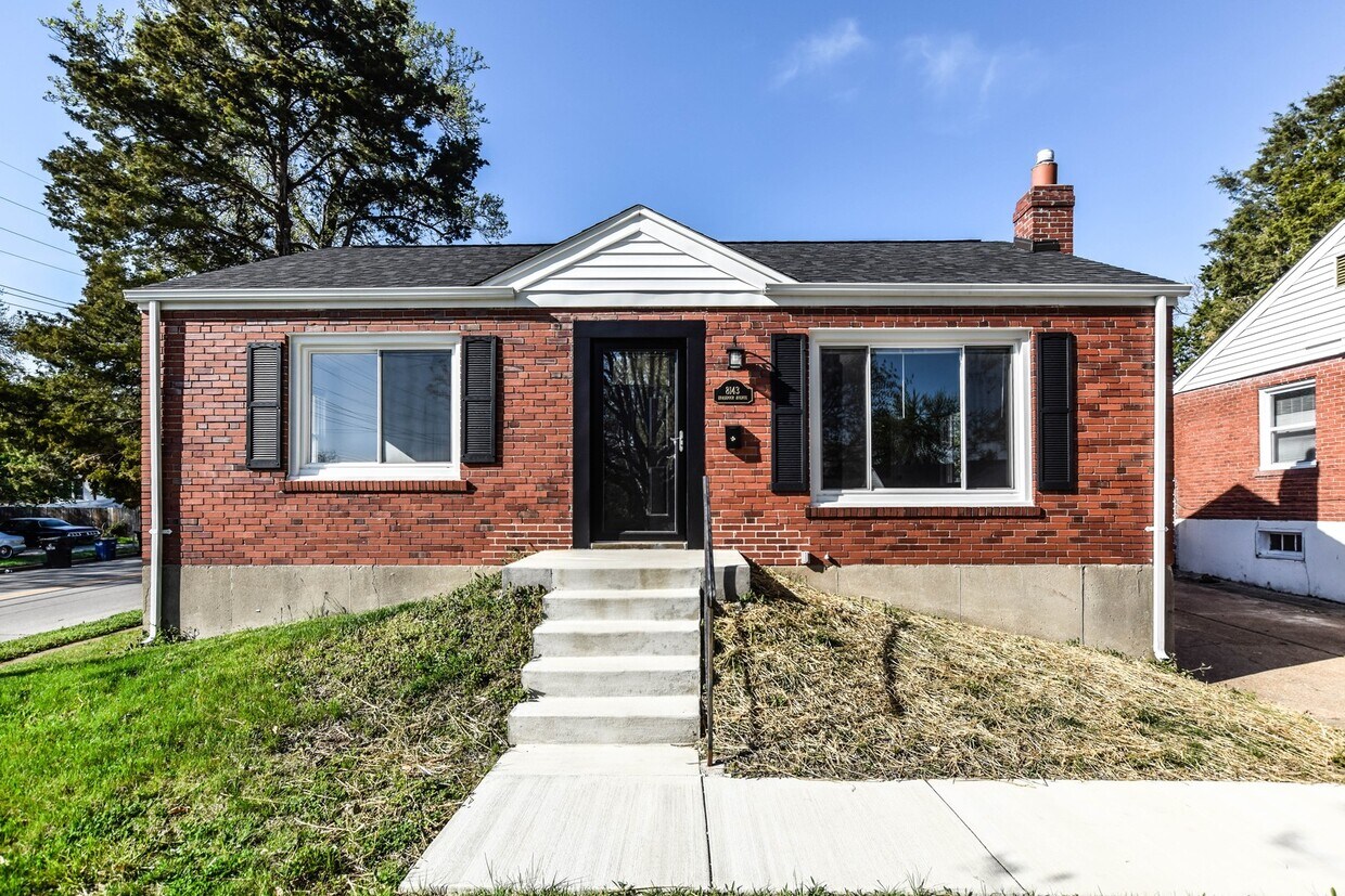 Primary Photo - U. City - Beautiful Rehabbed home for rent