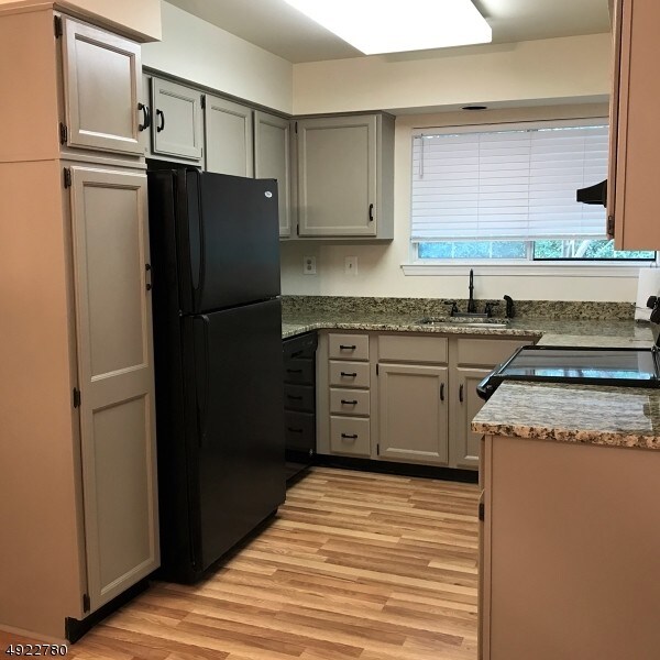 35 Ct, Bedminster, NJ 07921 Townhome Rentals in Bedminster NJ