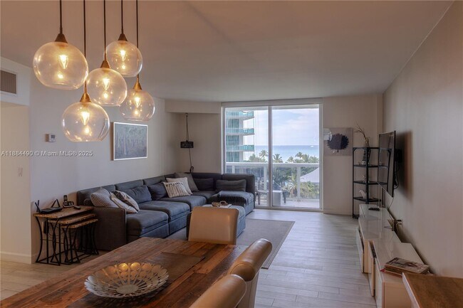 Building Photo - 10275 Collins Ave