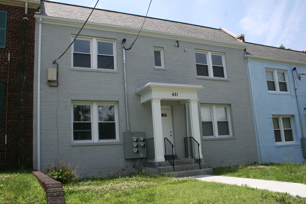 Foto principal - 421 Evarts St NE