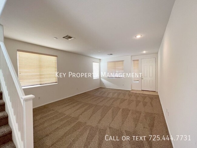 Building Photo - 251 Hickory Heights Ave