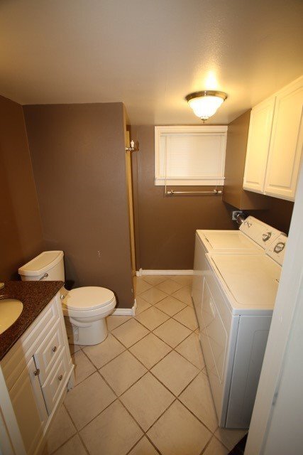 Foto del edificio - 3 Bedroom Eagle River House w/ Fenced Yard!