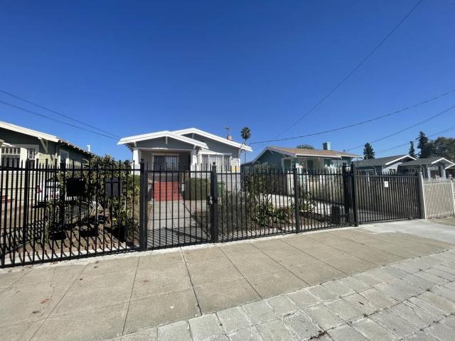 Foto principal - 2 bedroom in Oakland CA 94619