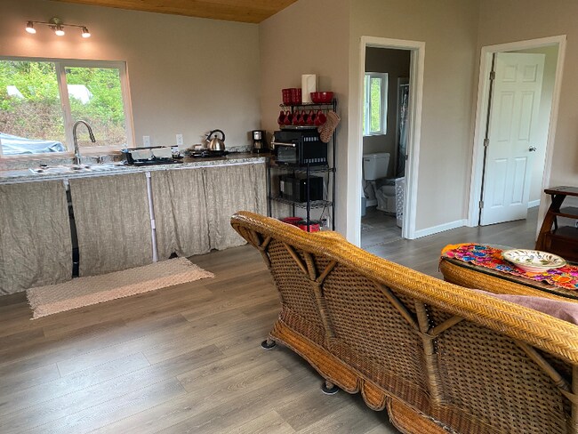 Foto del edificio - 11-1812-1812 Ahiukau St